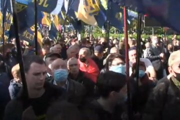 Марш в Киеве. Фото: скриншот YouTube