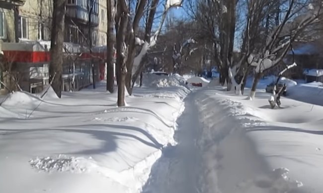Снега не видать