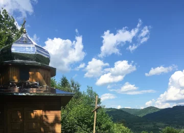 Часовенка. Фото: Стена