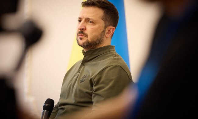 Срочное обращение президента: Зеленский прервал все дела и обратился к народу