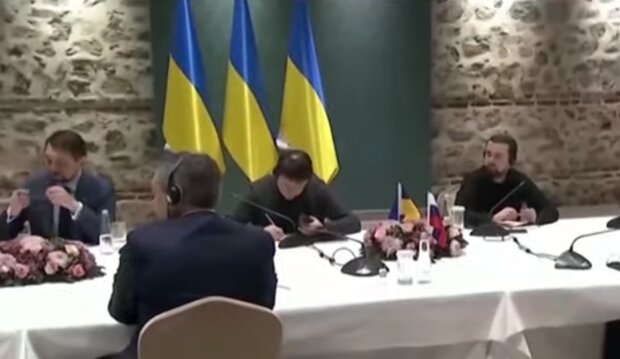 Делегация Украины и рф. Фото: скриншот YouTube-видео