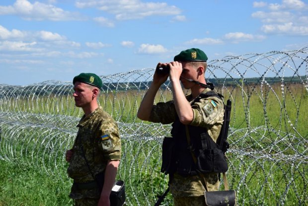 Украина укрепляет границу, боясь вторжения диверсионных групп: направили контрразведку