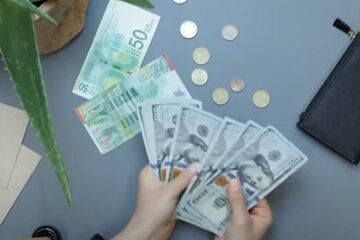 Валюта. Фото: скріншот YouTube-відео