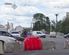 Готовтесь к пробкам: в Харькове полностью закрыли популярную дорогу