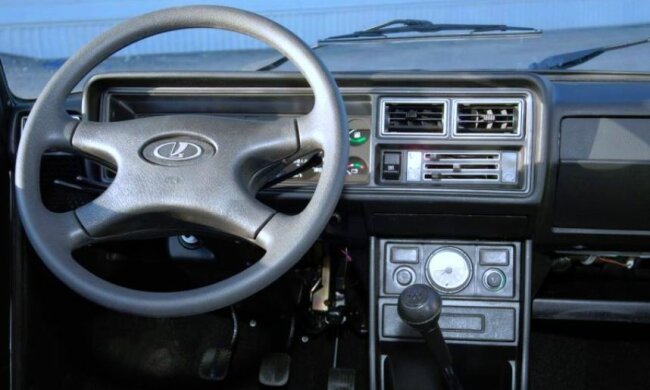 Салон ВАЗ. Фото: скриншот YouTube