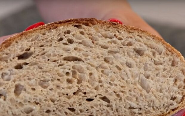 Хліб. Фото: скріншот Youtube-відео