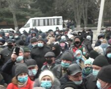Протес в г. Лубны. Фото: скриншот Youtube
