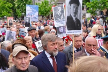 В Киеве проходит акция «Бессмертный полк»