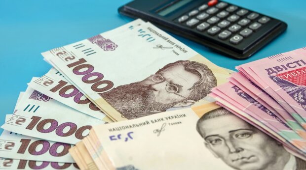 Субсидія, індексація пенсій, позбавлення держдопомоги. Фото: Telegram