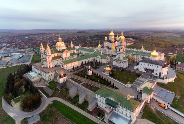 Почаевская лавра. Фото: Цензор.НЕТ