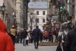 Жители игнорируют запреты властей. Фото: youtube
