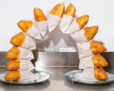 Киевская перепичка — легендарная сосиска в тесте на Крещатике