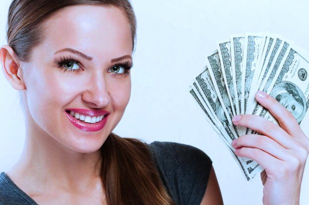 Женщина и деньги, фото: Medialeaks