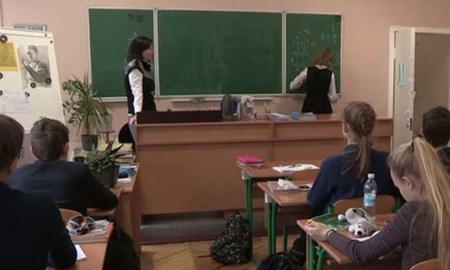 Урок у школі. Фото: скріншот YouTube-відео
