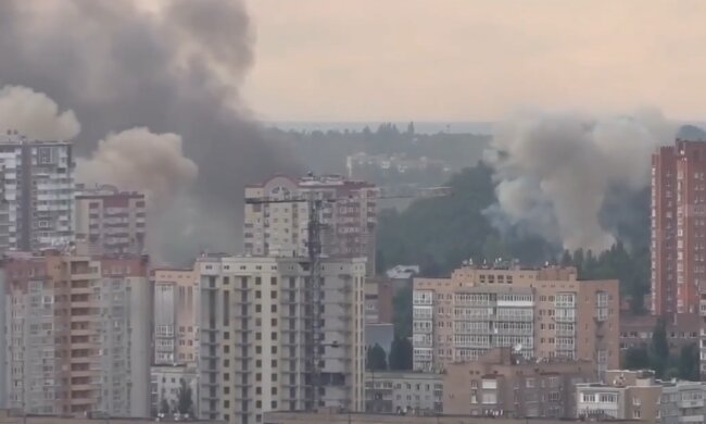 Вибухи в Донецьку. Фото: скріншот YouTube-відео
