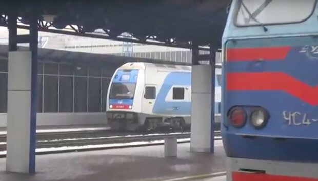 Украинская железная дорога. Фото: скриншот YouTube