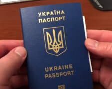 Украинцам придется массово менять документы: Кабмин принял радикальное решение, подробности