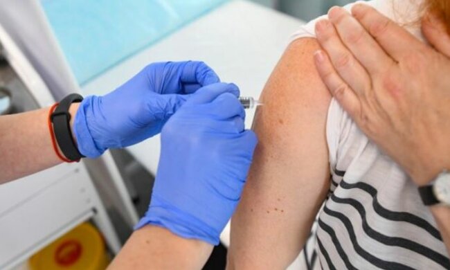 Нельзя медлить: киевлян призывают срочно сделать прививки, подробности