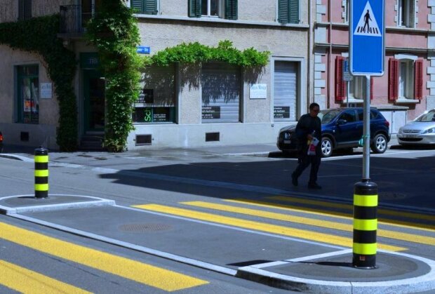 В Украине вводятся новые стандарты безопасности дорожного движения. Фото: скриншот YouTube