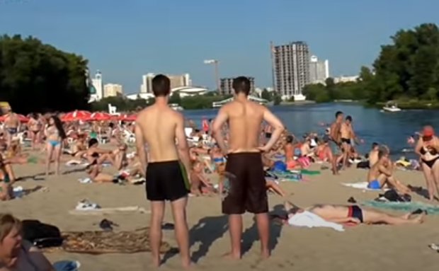 Пляж в Киеве. Фото: скриншот видео
