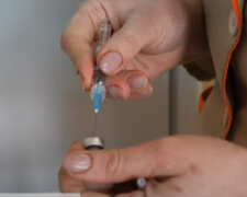 Вакцинація. Фото: youtube.com