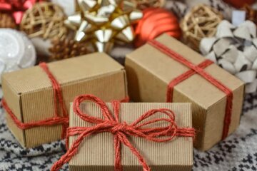 Новорічний подарунок. Фото: YouTube