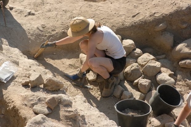 Археологи нашли жвачку 1000-летней давности! И в ней еще сохранилось ДНК