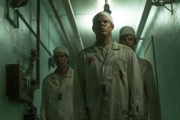 Актеры из "Игры престолов" появились в сериале "Чернобыль": вы их узнали? Фото