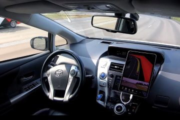 Машина с беспилотным управлением. Фото: скрин youtube