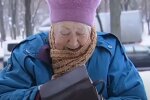 Пенсионерка. Фото: скриншот YouTube-видео