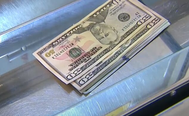 Курс валют. Фото: YouTube, скрин