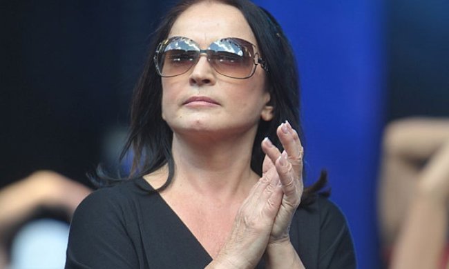 Внучка Ротару показала, как выглядит в белом бикини на море