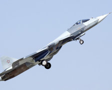Российский Су-35 чуть не задел американский самолет. США уже сделали заявление