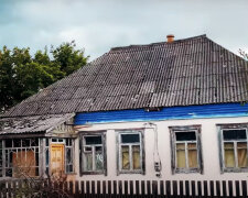 Українцям розповіли, скільки коштує та які документи потрібні для переоформлення будинку в селі