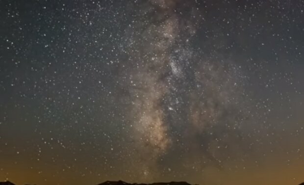 Зоряне небо. Фото: скріншот Youtube-відео