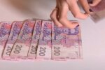 Украинцам рассказали, как получить денежную помощь от фонда Каритас. Фото: Скриншот YouTube