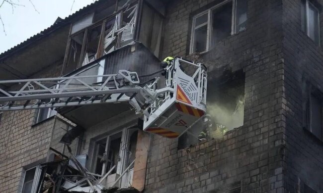 Последствия атаки по Киеву Фото: ГСЧС