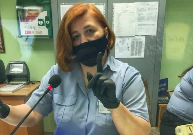 Спасение жизни превратится в квест: киевский метрополитен раскритиковали за новые дефибрилляторы