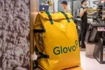 Скандал із Glovo: клієнти масово скаржаться, що на чайові списують тисячі гривень