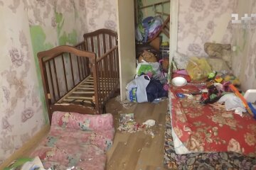 Никак не осудят женщину, которая на девять дней закрыла своих детей в квартире без еды