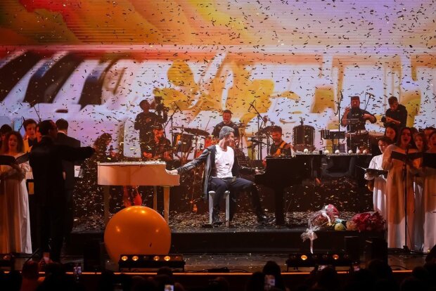 «Два світи» Євгена Хмари та виконавиці ODARA у Києві: музика, що підтримує і об’єднує