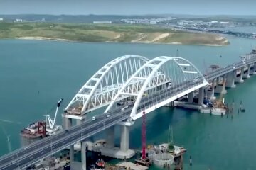 Крымский мост. Фото: YouTube, скрин