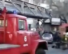 Пожар в Одессе. Фото: скриншот Youtube
