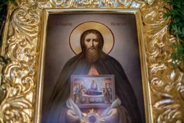 У Києво-Печерській лаврі віруючі УПЦ святкують день пам'яті преподобного Феодосія Печерського