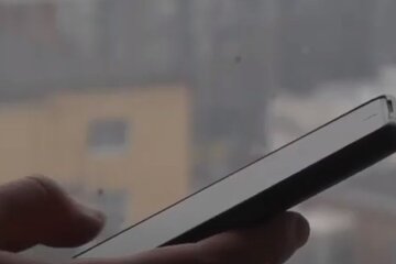 Смартфон. Фото: скріншот YouTube-відео