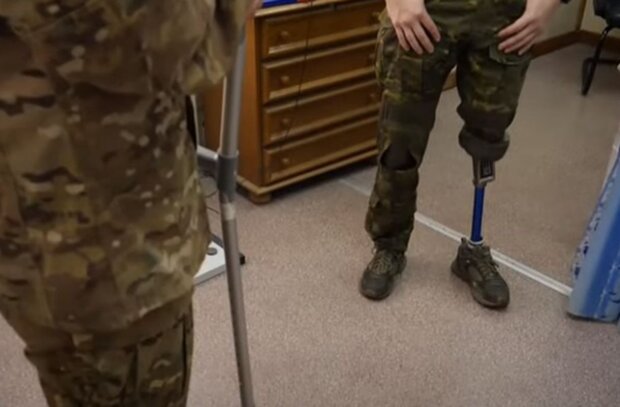 Військовослужбовці з інвалідністю. Фото: скріншот YouTube-відео
