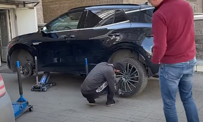 Замена резины по сезону, фото: youtube.com