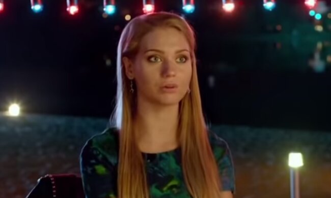 Кристина Асмус. Фото: скриншот YouTube