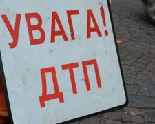 На трассе возле Киева в маршрутку врезалась мебель: подробности жуткого ДТП