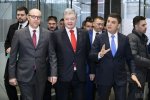 Чтобы не сбежали из Украины: Порошенко, Гройсману и Парубию перекроют выезды из страны. Суд уже взялся
